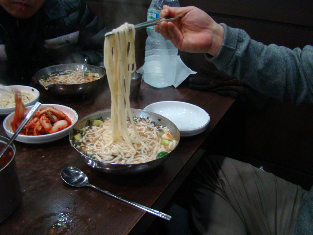충무칼국수 이미지