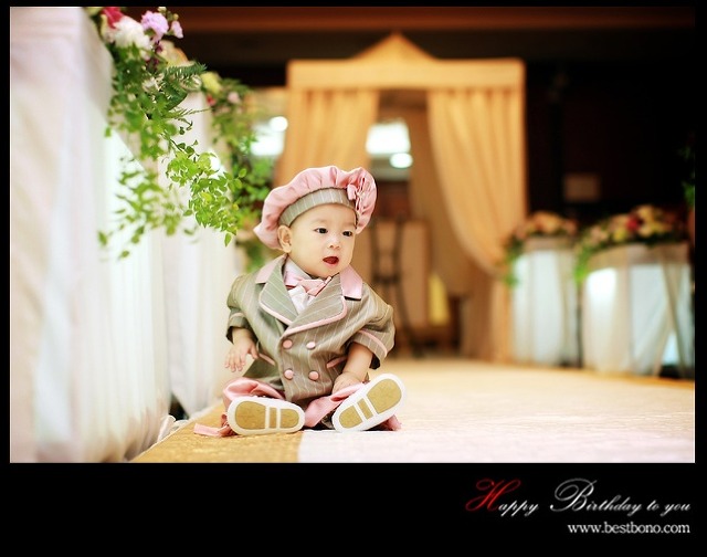 왕자한복 이미지