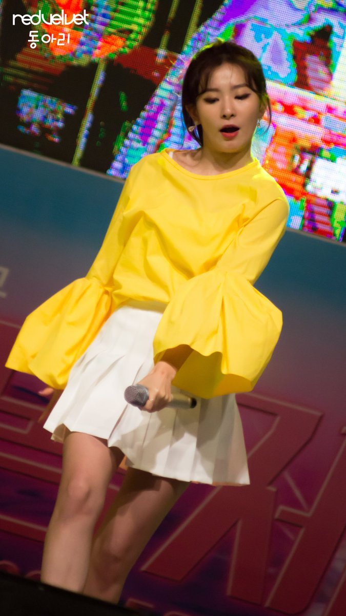 레드벨벳 동아리 회원이 찍은 레드벨벳 사진.JPG | 인스티즈
