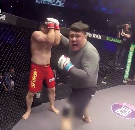 어이! 심판 뭐하는거야 이러다 사람잡겟어 | 인스티즈