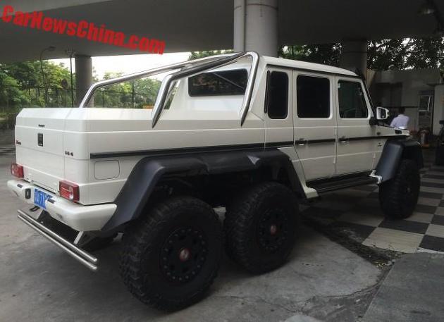 6억짜리 벤츠 G바겐 6X6를 불태워 버린 현대 싼타페.JPG | 인스티즈