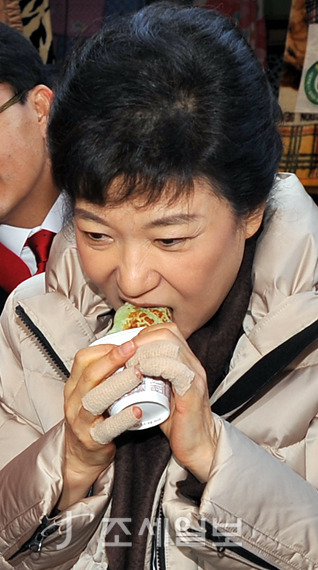 정치인중 먹방 하수 甲 | 인스티즈
