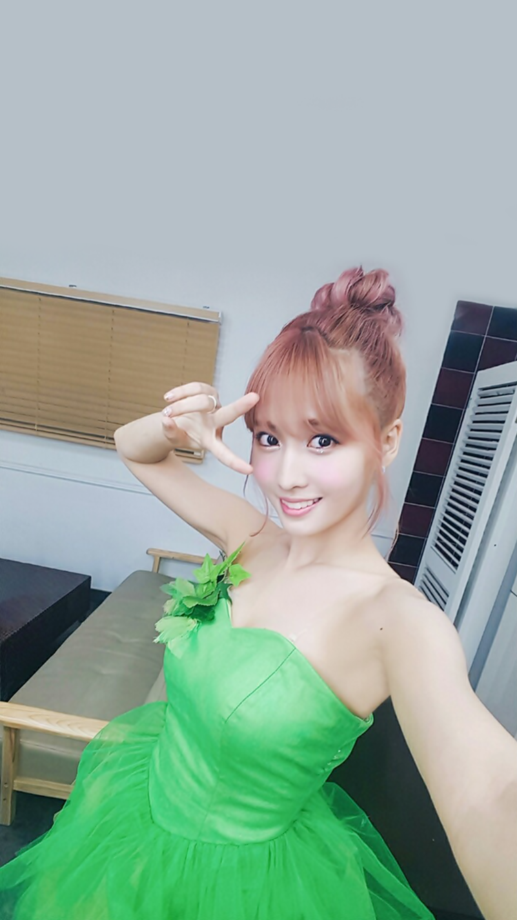 트와이스 모모 폰 배경화면 & 잠금화면. png | 인스티즈