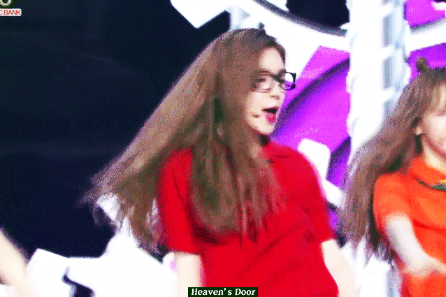 안경 쓴 아이린.GIF | 인스티즈