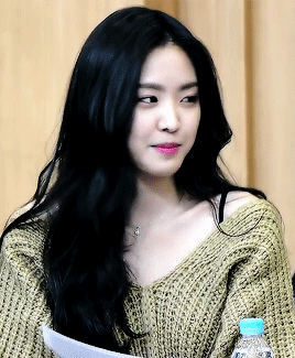 하영이도 폼 올라오지만 그래도 에이핑크의 돌격대장은 나은이.jpgif | 인스티즈