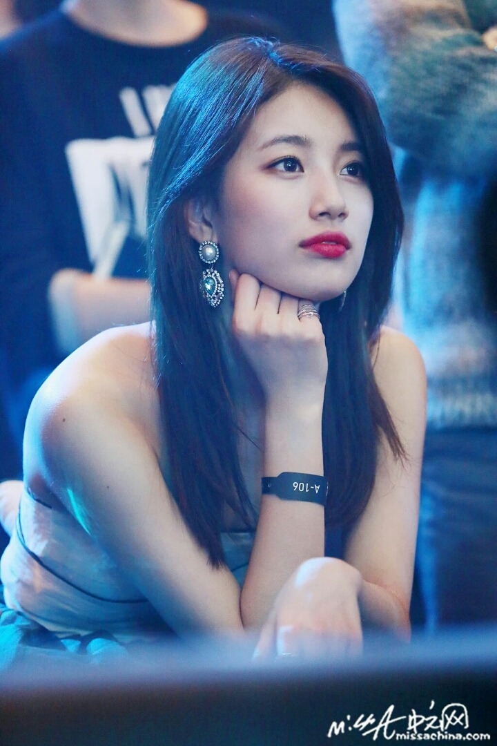 중국에서도 예쁨 돋는 수지.jpg | 인스티즈