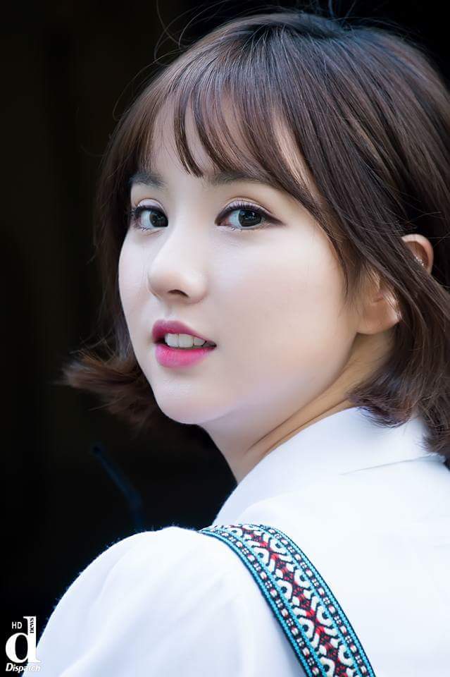 오늘자 네이버 기사에 올라온 여자친구 호식이 팬싸사진 | 인스티즈