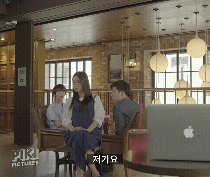카페에서 몰입도 쩌는순간 (feat.엑시드) | 인스티즈