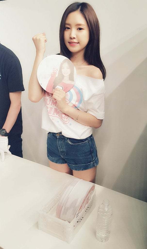 여리여리한 손나은 | 인스티즈