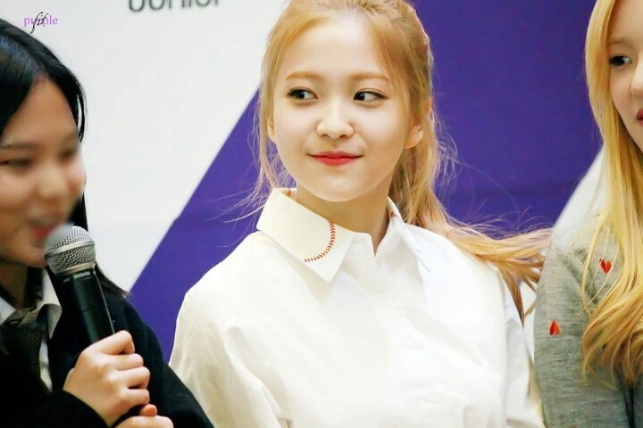 웃는게 귀여운 레드벨벳 막내 예리 | 인스티즈