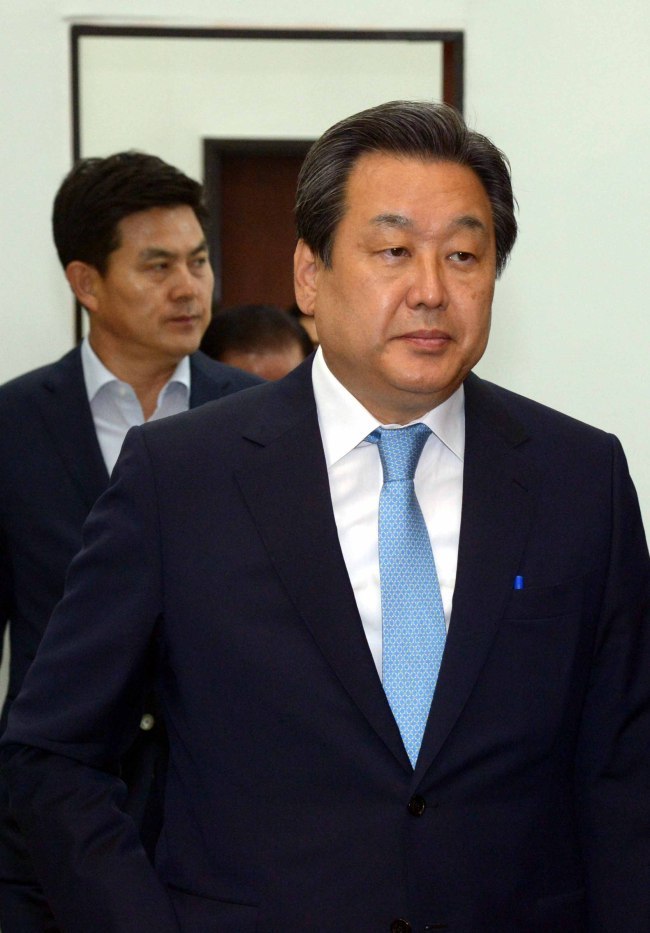 박근혜를 반드시 들이받겠다고 했던 김무성 | 인스티즈