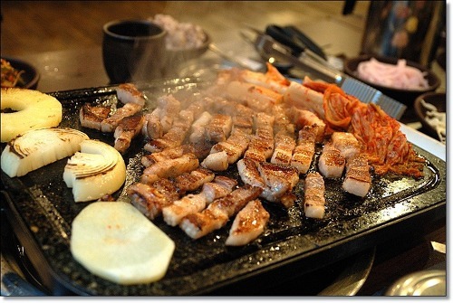 ??? : 치끄레기가 피자쪼가리 좀 이겼다고 눈에 뵈는게 없지 | 인스티즈