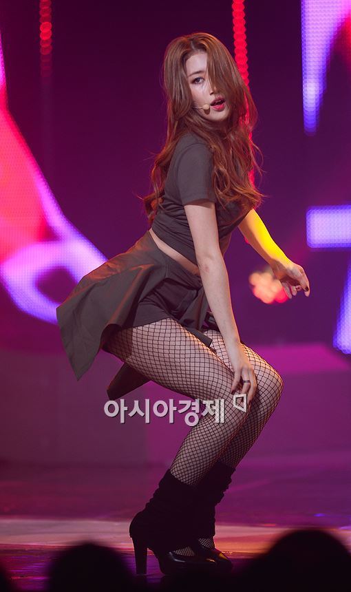 망사 스타킹 수지 | 인스티즈