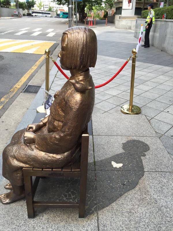 아무도 몰랐던 소녀상의 그림자.twt | 인스티즈