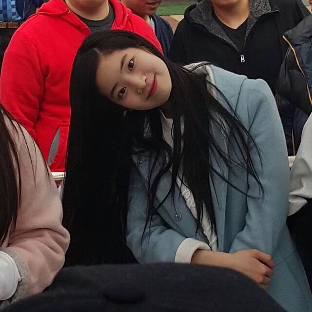 목이 유연한 여고생.jpg | 인스티즈