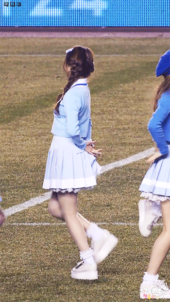 러블리즈 케이 레바논전 쪼꼬미 뒤태.gif | 인스티즈
