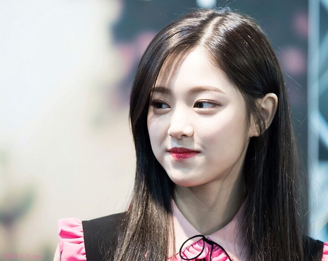 손나은+쯔위 닮은 신인 걸그룹 멤버 | 인스티즈