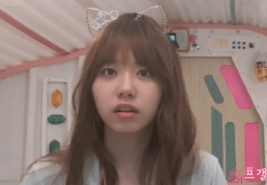 오늘자 김소혜 브이앱 움짤 (ioi) | 인스티즈