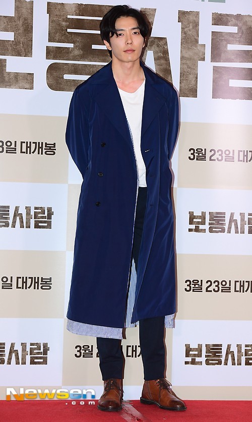 여초카페에서 가장 핫한 남자연예인 ㄷㄷㄷㄷ.jpg | 인스티즈