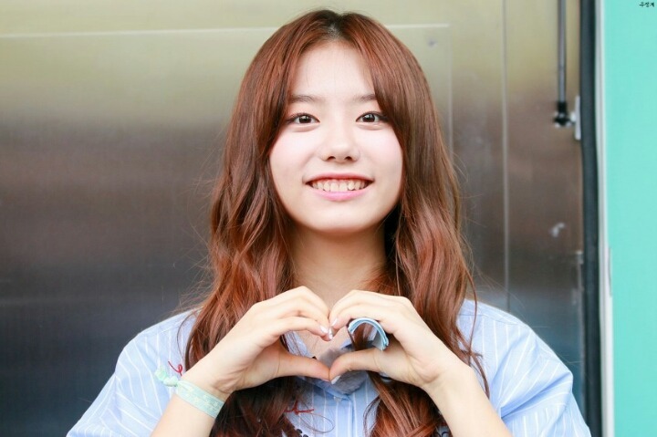 아이오아이 김소혜가 가지고 있는 분위기 | 인스티즈