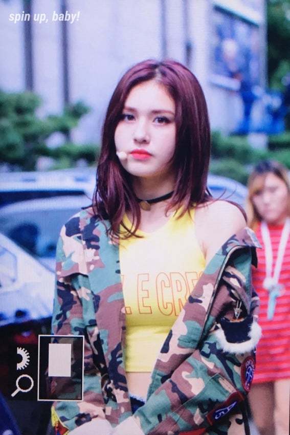 오늘자 패션왕 아이오아이 전소미 출근길 ㄷㄷ | 인스티즈