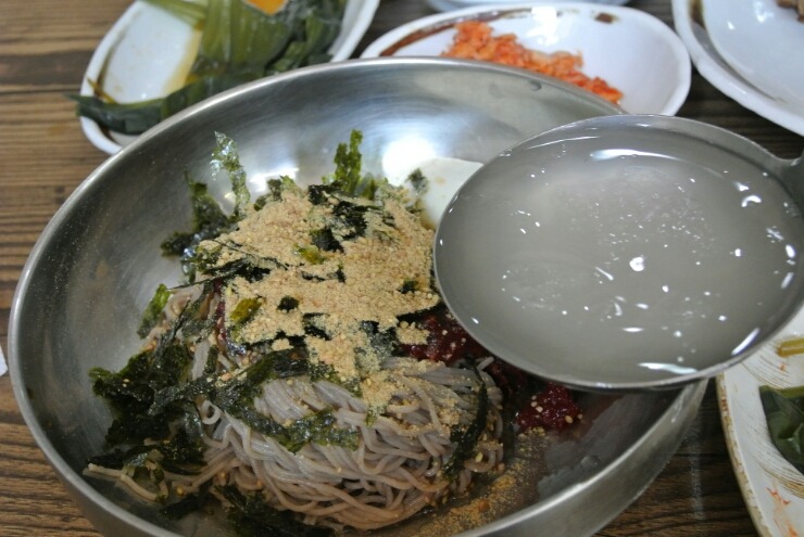 우물막국수 이미지