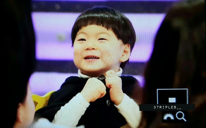 연예대상을 참석한 삼둥이 관람태도 | 인스티즈