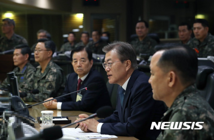 합참 방문한 문재인 대통령 | 인스티즈