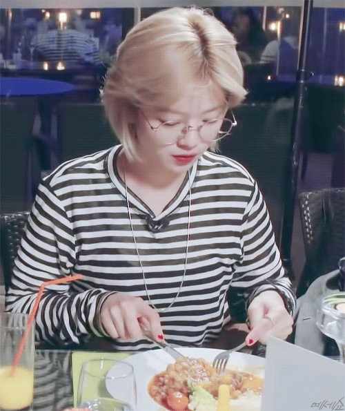 잘먹는 유정연.gif | 인스티즈
