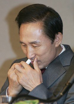 MB가 자주 쓴다는 화장품이랑 향수 (혐오주의) | 인스티즈