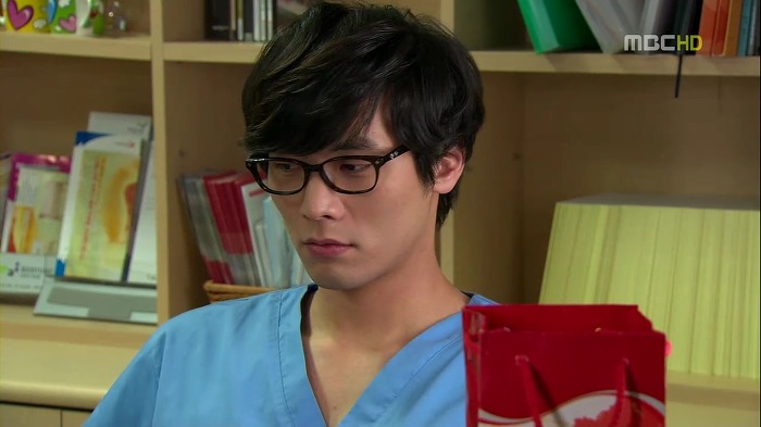 [지붕뚫고하이킥] 어이없는 일의 연속 (목도리 키스신 주의).jpg | 인스티즈