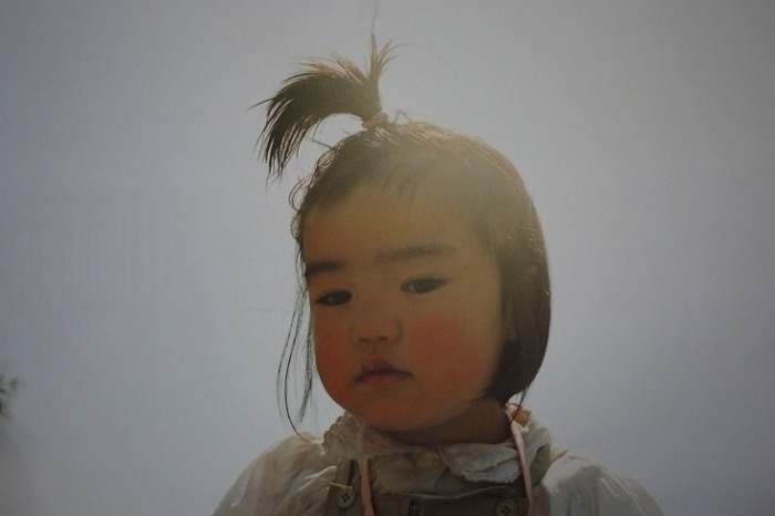 친구의 딸이 너무 귀여워 1년동안 사진을 찍어줬더니 | 인스티즈