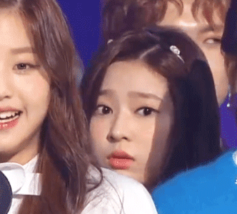 아이즈원)??? : 저..기사님 저 내려야 하는데.....gif | 인스티즈
