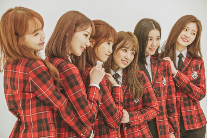 아이즈원이 스쿨룩스 광고에서 입은 바지 교복.jpg | 인스티즈