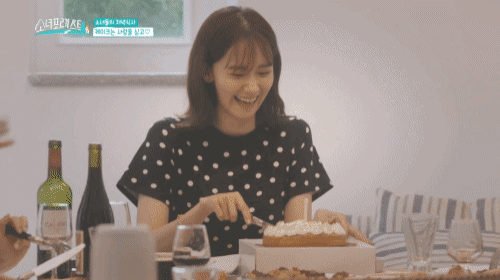 [소녀포레스트] 뭐하나 쉽지않은 윤아의 생일파티ㅋㅋㅋㅋㅋ.jpgif | 인스티즈