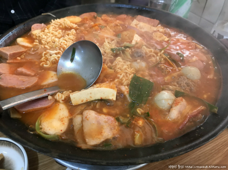 50년 부대찌개의 전설.jpg | 인스티즈