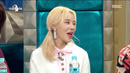 주이의 애교 차단하는 석천이형.gif | 인스티즈