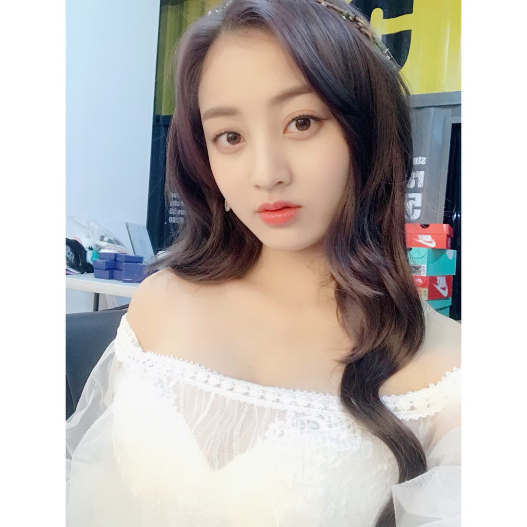오늘 폭풍업로드한 트와이스 지효인스타그램.jpg | 인스티즈