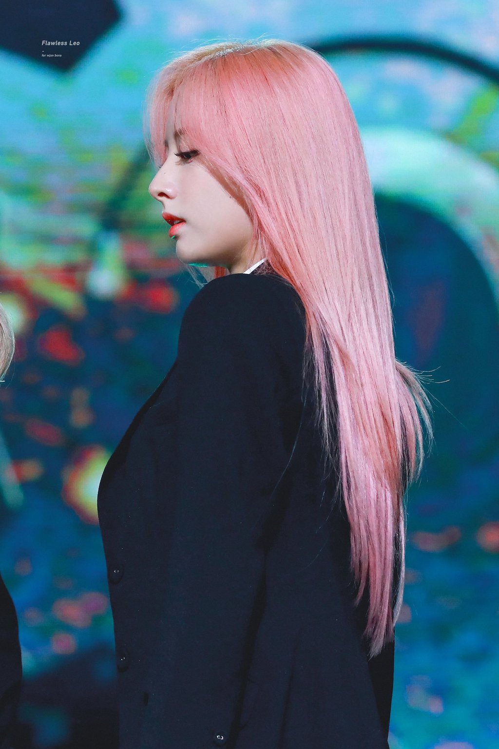 핑크머리도 찰떡같이 어울리는 보나.jpg | 인스티즈