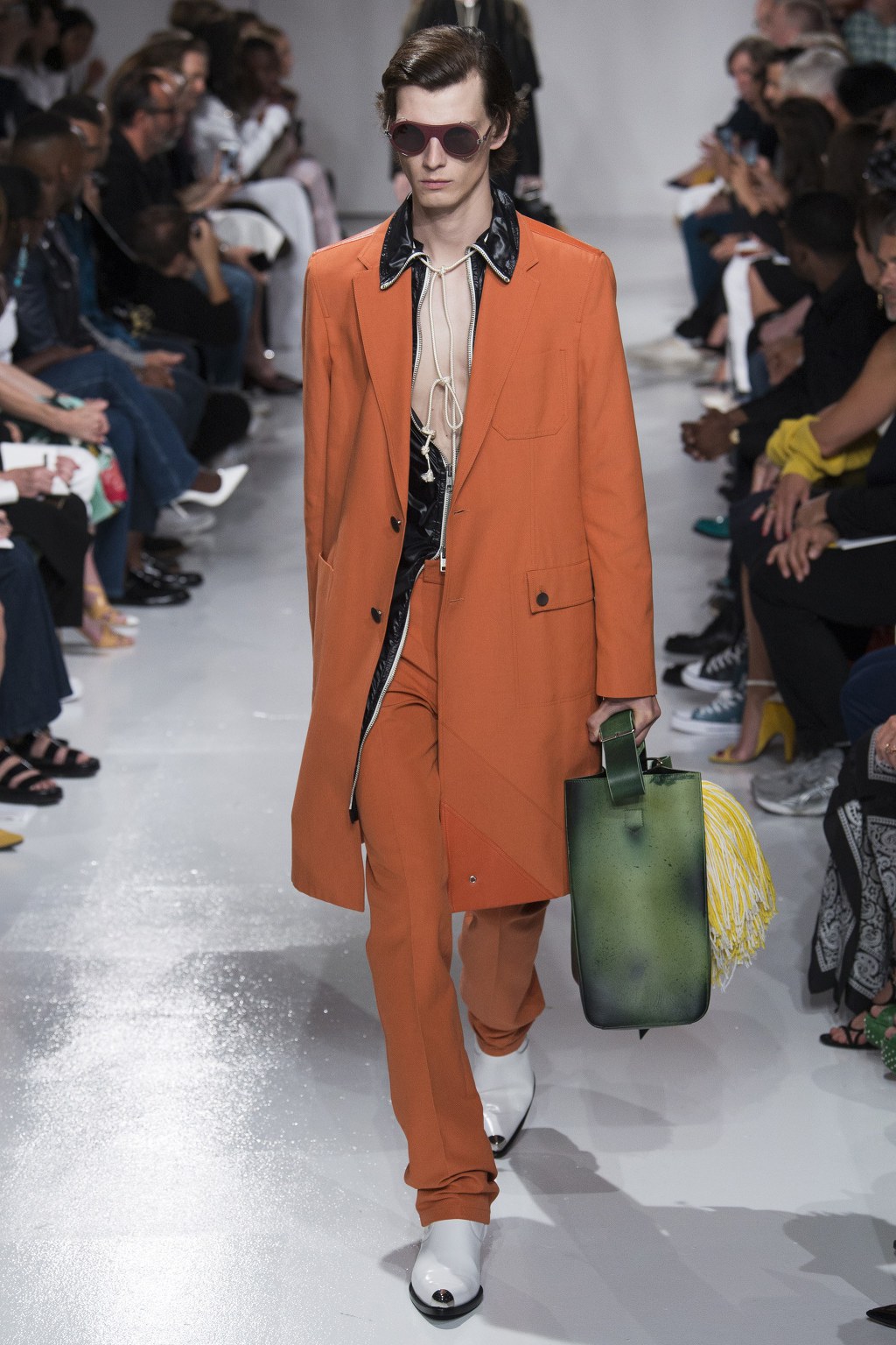 Calvin Klein by 라프 시몬스 2018 S/S 컬렉션 | 인스티즈