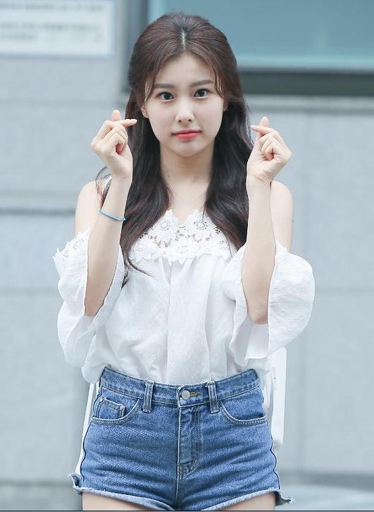 아이즈원 강혜원.jpgif | 인스티즈