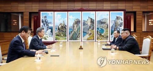 청와대의 70대 노인학대.jpg | 인스티즈