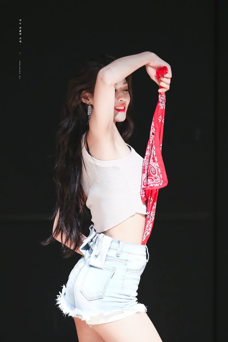 18시즌 설현이 미모.jpgif (100장) | 인스티즈