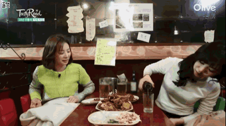 리지의 흔한 소맥말기.gif | 인스티즈