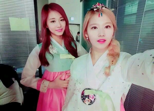 추석맞이 한복입은 트와이스 멤버들.jpg | 인스티즈