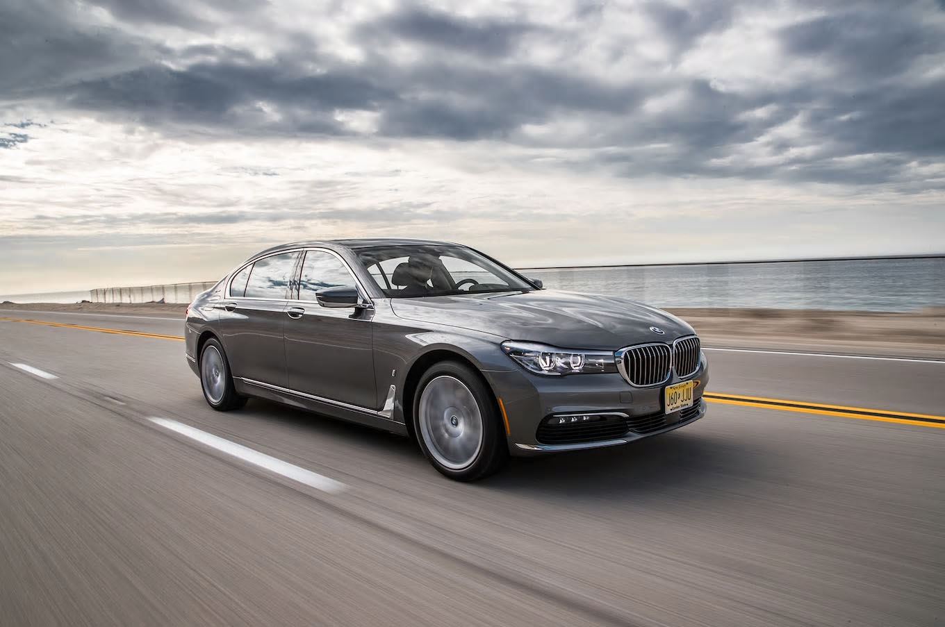 제네시스 EQ900 vs 렉서스 LS vs BMW 7시리즈 vs 링컨 컨티넨탈 | 인스티즈