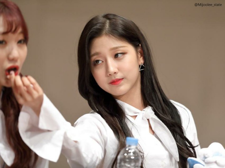 [러블리즈] 휴일에 대청소나 할까해서 예인이 | 인스티즈