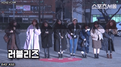 조용했던 미주와 덩달아 평범해진 러블리즈의 포토타임.gif | 인스티즈