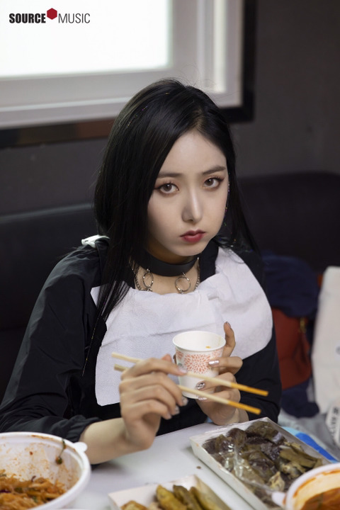 여자친구 신비 wow thing 뮤비 촬영 비하인드 포토 (데이터) | 인스티즈