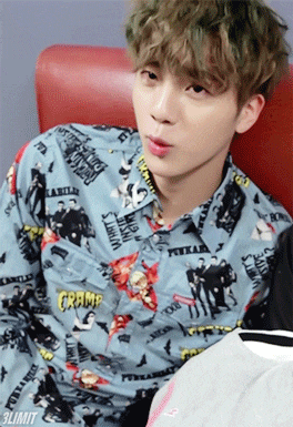 방탄소년단 진 후덜덜한 미모모음.gif (데이터주의) | 인스티즈